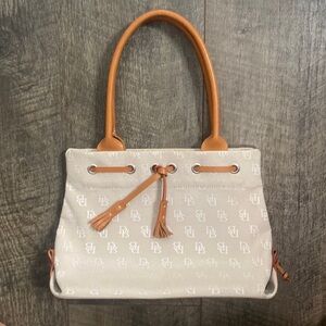 DOONEY & BOURKE SMALL TASSEL TOTE CANVAS HANDBAG BEIGE SIGNATURE LOGO